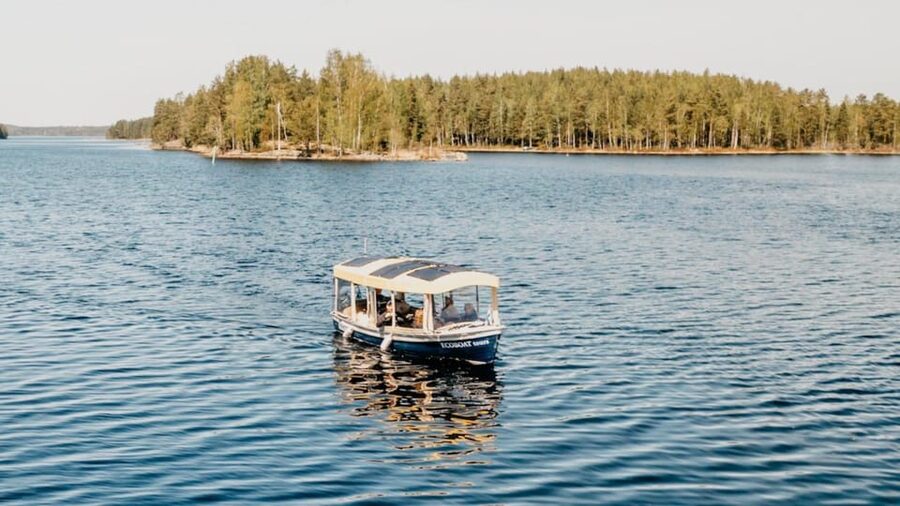 Lake Saimaa story cruise by Ecoboat in Puumala - The 90-minute route and what you will see