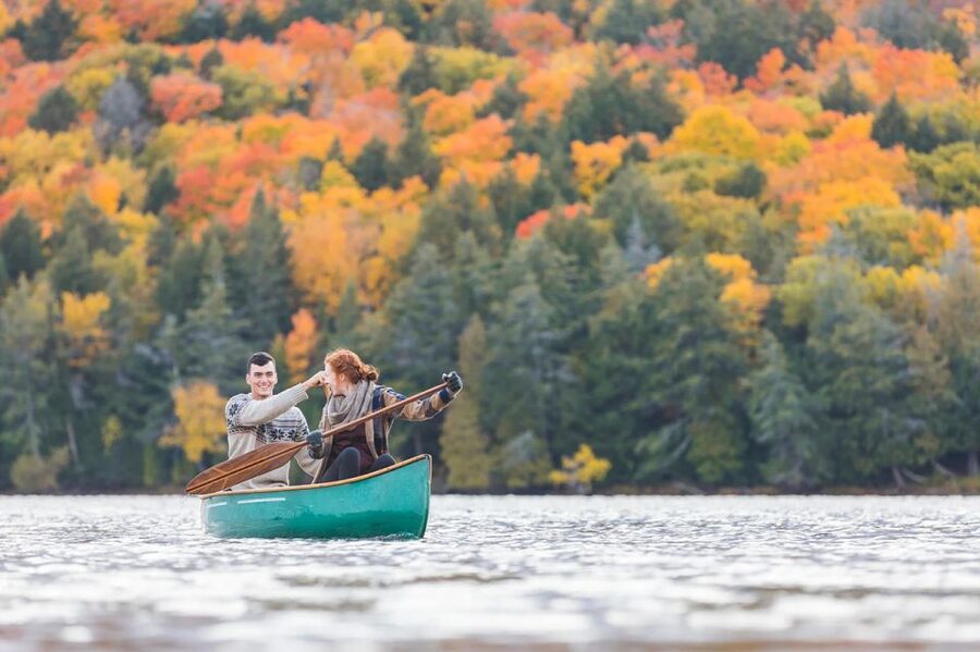 Lapland: Canoeing Trip with Reindeer and Husky Farm Tour - Meeting the huskies and waiting for cold weather