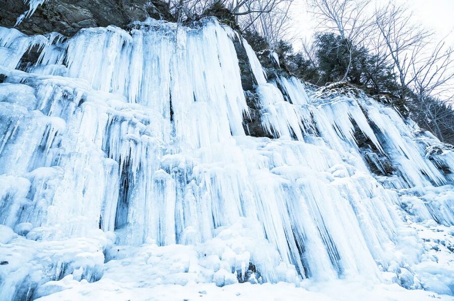 Lapland: The Frozen Waterfalls of Korouoma Tour - What the guides add to the day