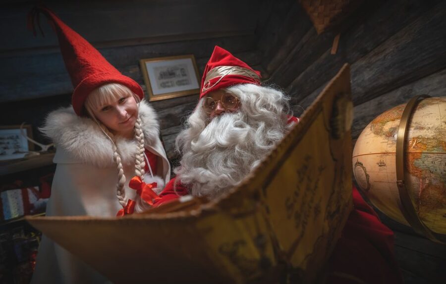Levi: Day Trip to Santa Claus Village with Lunch - A buffet lunch with a late timetable