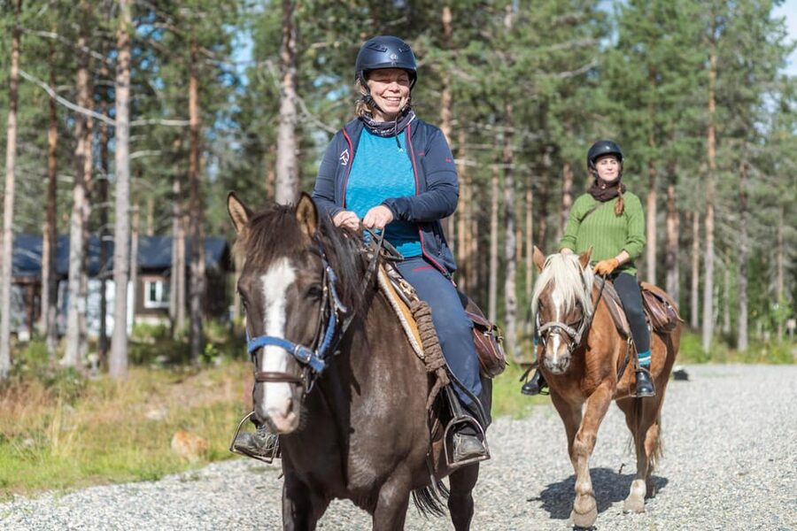 Levi: Evening Horseback Ride with Northern Lights - The seasonal magic of Lapland’s sky