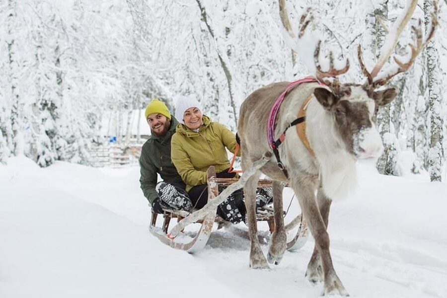 Levi: Lapland Reindeer and Husky Safari - Warming up in the kota with Sámi stories