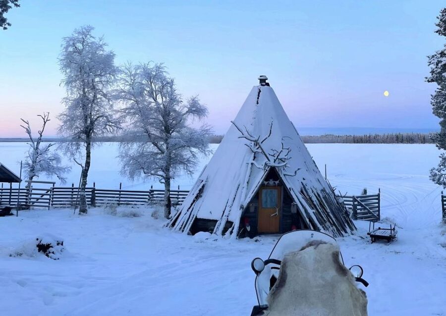 Levi: Lapland Reindeer Safari - Leaving Levi for the reindeer farm