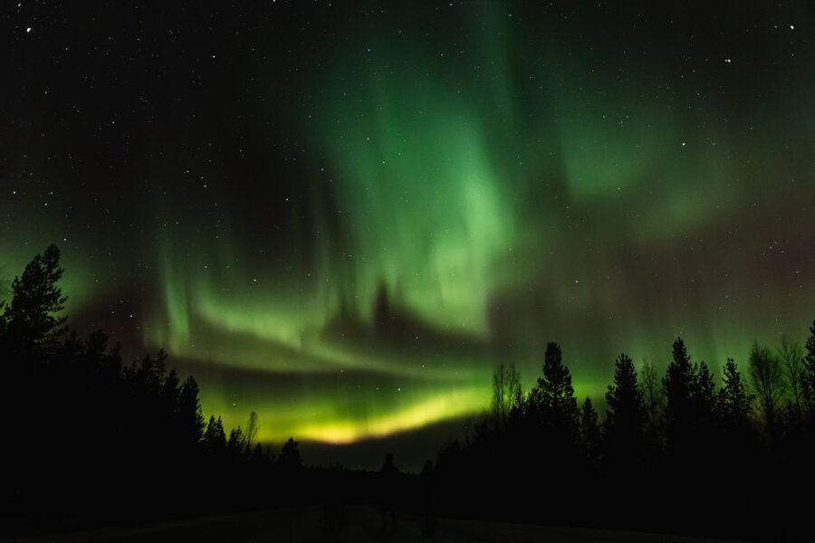 Levi: Northern Lights Hunting Photo Tour - Starting at the Safartica office in Levi
