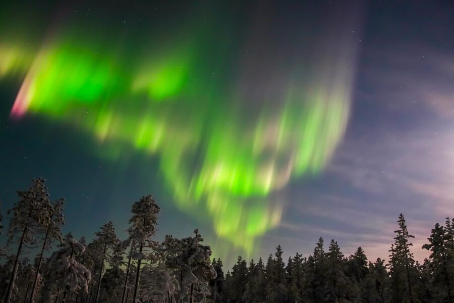 Levi: Northern Lights Hunting Photo Tour - What happens at each wilderness stop