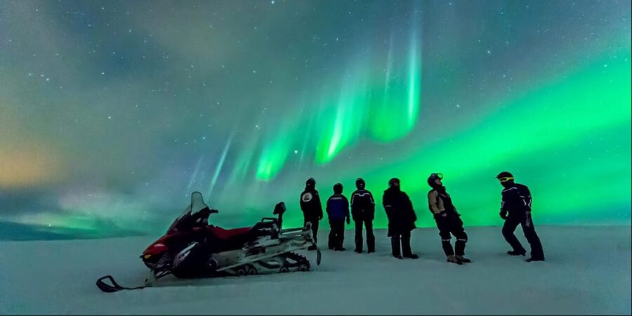 Levi: Northern Lights Snowmobile Safari and Campfire Picnic - Hunting for the Northern Lights in Finnish Lapland