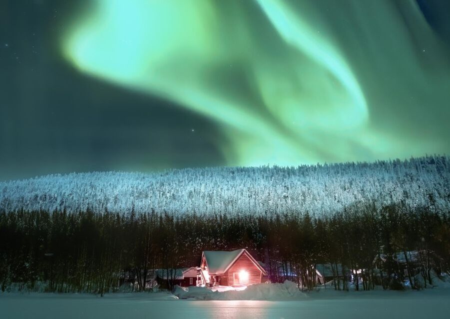 Levi: Northern Lights Snowmobile Tour with Snacks and Drinks - Riding through Sirkka’s snowy forest after dark