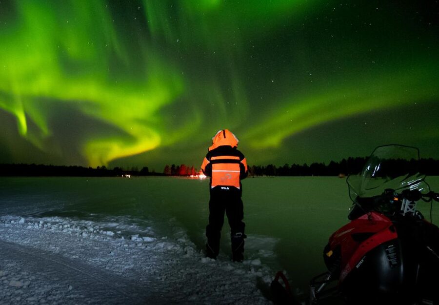 Levi: Northern Lights Snowmobile Tour with Snacks and Drinks - Meeting at Myllyjoentie 2 in Sirkka