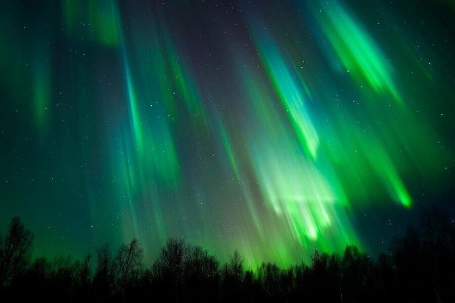 Levi: Northern Lights Tour with Guaranteed Sightings - Chasing Clear Skies Across Finland, Sweden, and Norway