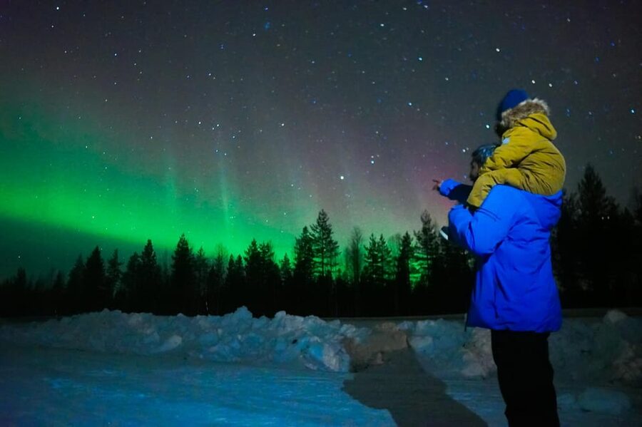 Levi: Northern Lights Tour with Guaranteed Sightings - Pickup in Levi and the First Hours on the Road
