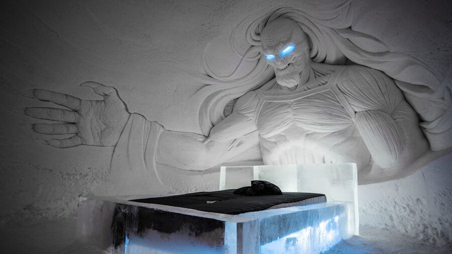 Levi: Snow Village Guided Tour - Why the carvings deserve your attention