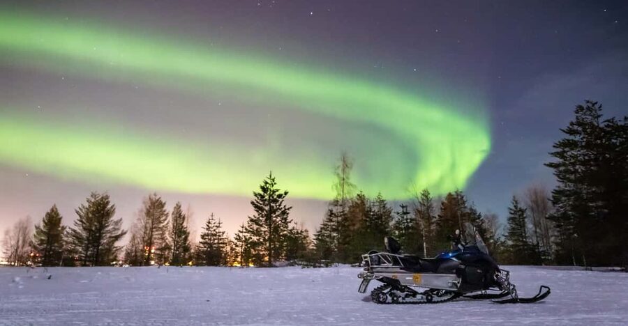 Levi: Snowmobile Northern Lights Hunting Trip - Setting out from Levi after dark