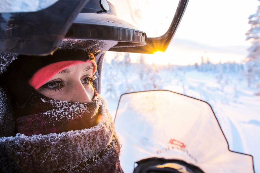 Levi: Snowmobile Safari for Adults - Setting out from central Levi