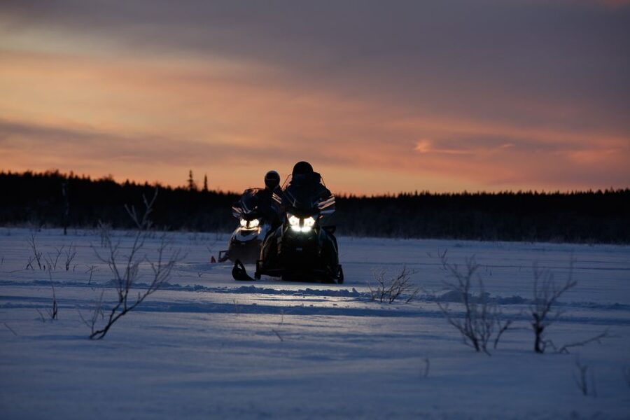 Levi: Snowmobile Tour to Snow Village - The return trip to Levi