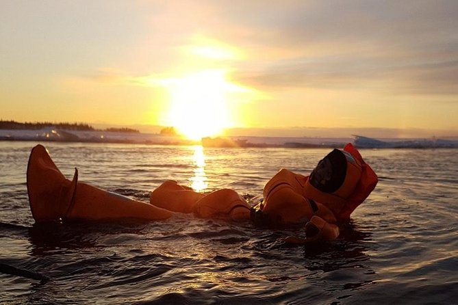 Midnight Sun Floating Experience in Forest Lake - Key Points to Know Before You Go