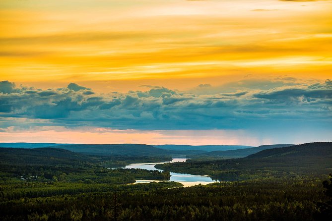 Midnight sun photography tour - Visiting an unspecified photography location near Rovaniemi
