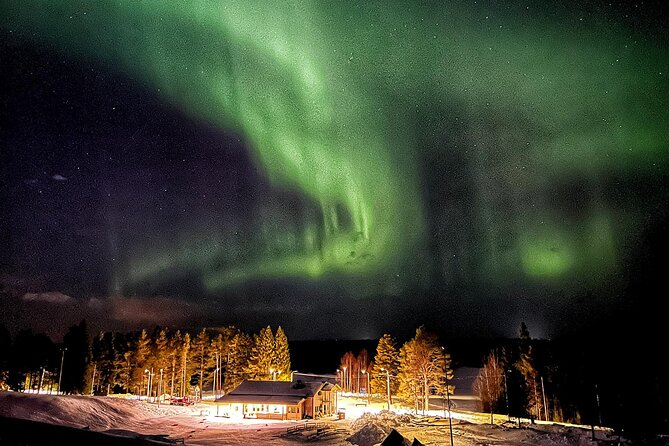 Northern Lights Auroras from Kemi-Tornio with Pickup - The important communication warning