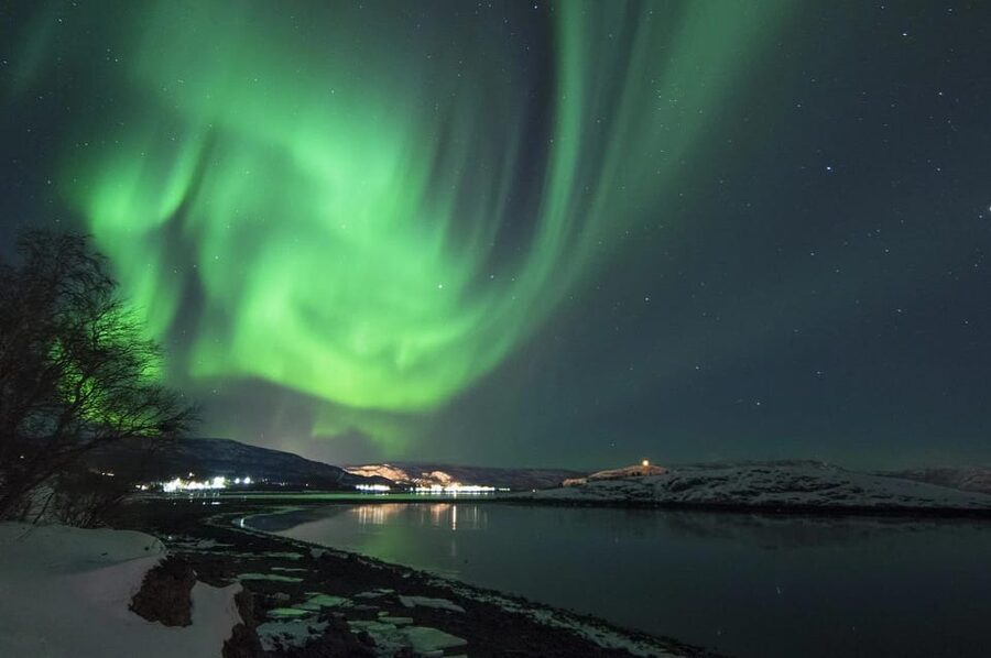 Northern Lights Hunting with Aurora Workshop - Learning camera settings before the night gets serious