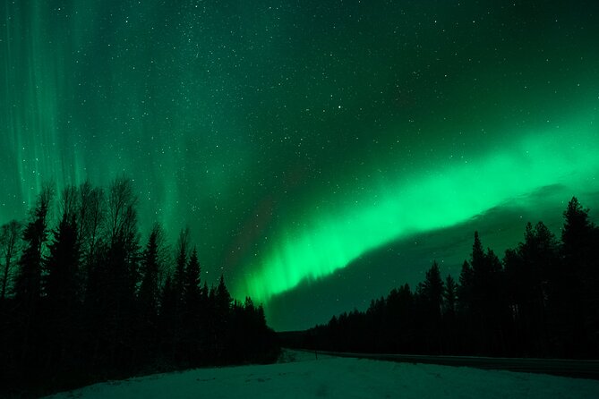 Northern Lights Rovaniemi: Guaranteed Viewing & Unlimited Mileage - From your hotel lobby to the dark sky