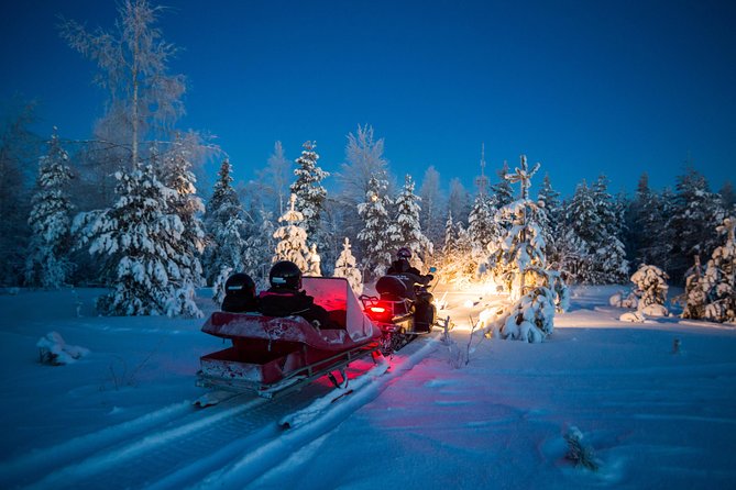 Northern Lights Sledge Ride - Getting dressed for a Finnish winter night