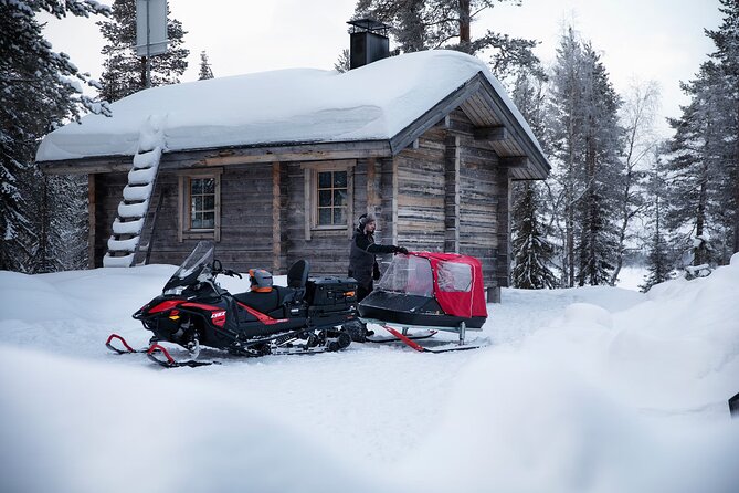 Northern Lights Snowmobile Sledge Ride in Rovaniemi - Meeting at Rovakatu 24 in Central Rovaniemi