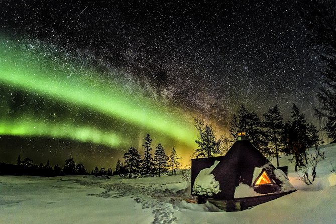 Northern Lights Snowmobile Sleigh Ride - When the timing and season matter most