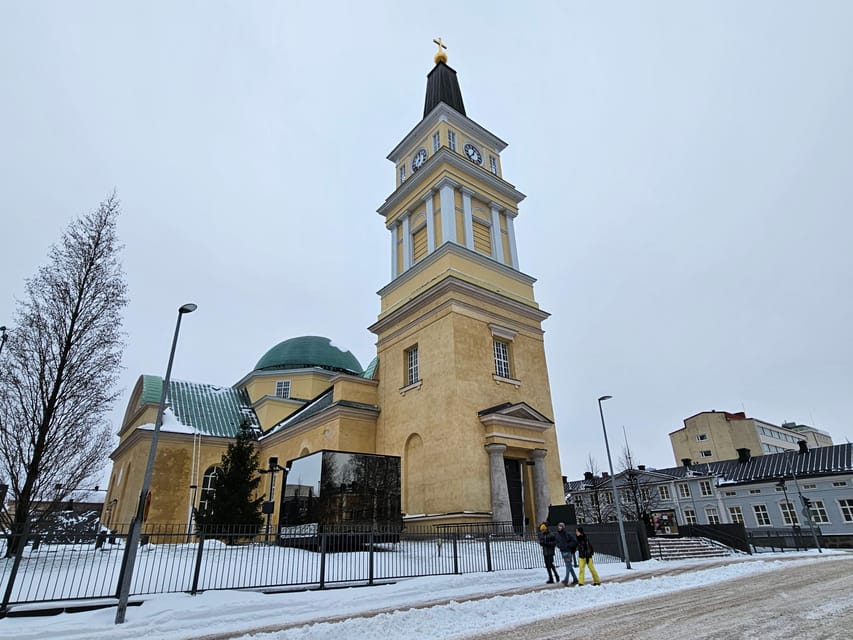 Oulu: City Tour - Churches, local stories, and the value of a live guide