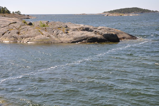 Private Boat Excursion into The Archipelago of Tammisaari - Rocky islands, channels, and Gulf of Finland views
