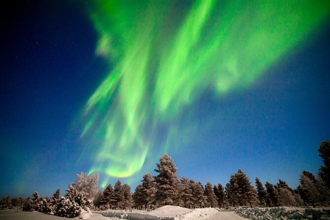 Private Group: Northern Lights Hunt 4x4 SUV with Aurora guarantee - Fires, kota huts, and a frozen river