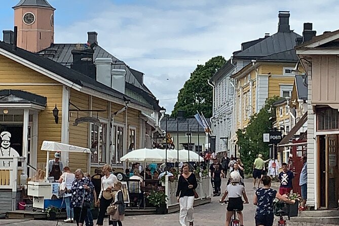 Private Helsinki Tour Highlights & Visit Porvoo City 1346 - Uspenski Cathedral and Helsinki Cathedral