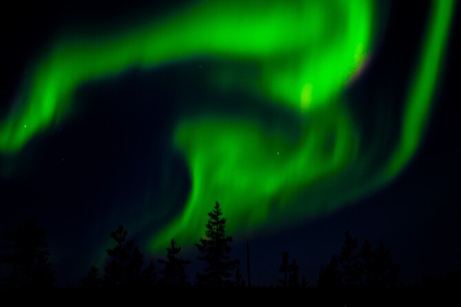 Private Northern Lights Tour With Skis Or Snowshoes in Pyhä - Pyhätunturi and the search for auroras