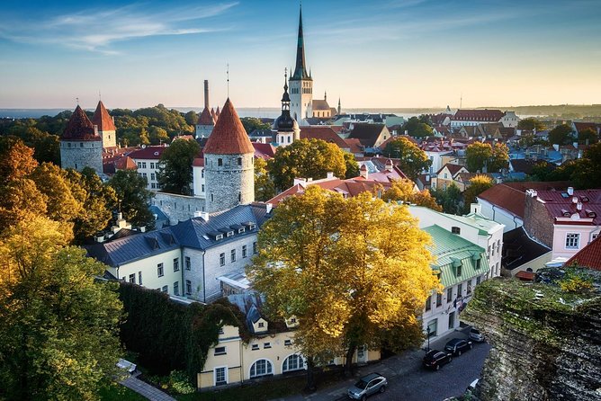 Private Tallinn Day Trip from Helsinki - Three hours inside Tallinn Old Town