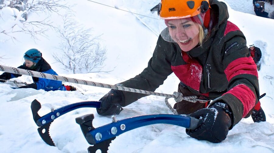 Pyhätunturi: Try Ice Climbing in Finnish Lapland - How safe and difficult does it feel?