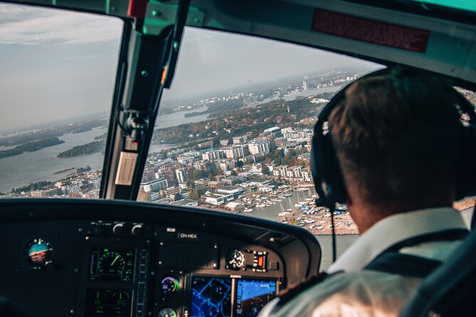Redrib Boat and Helicopter Experience in Helsinki - Landing on a bare-cliff island