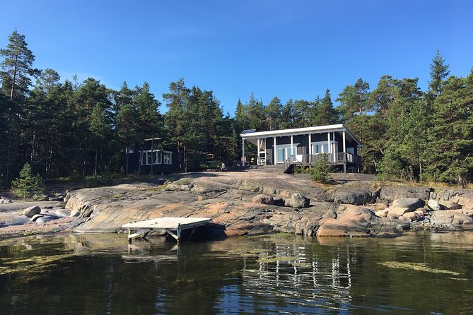 Redrib Cottage Locals Experience - Homemade Archipelago Lunch on Warm Cliffs