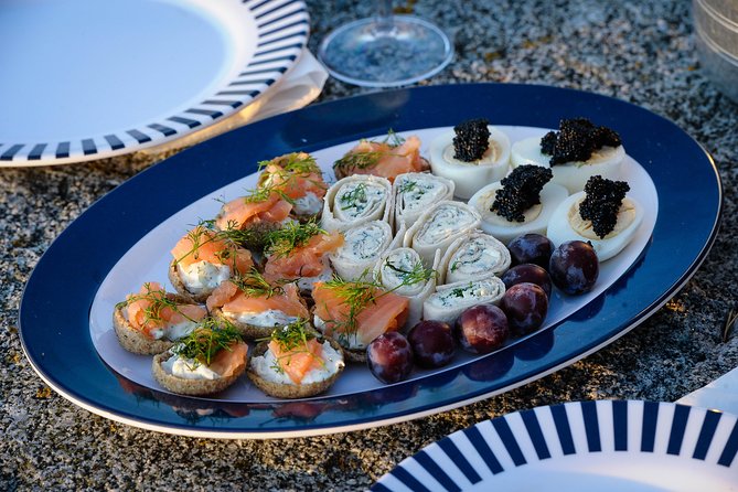 Redrib sunset lounge experience - The archipelago becomes the evening