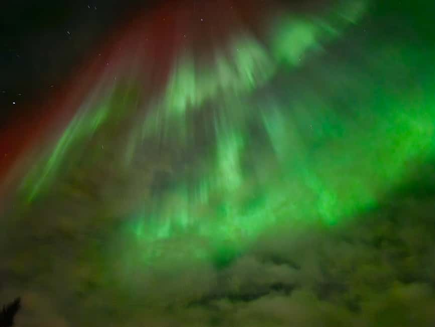 Remote Aurora Guiding - The role of the WhatsApp Aurora group