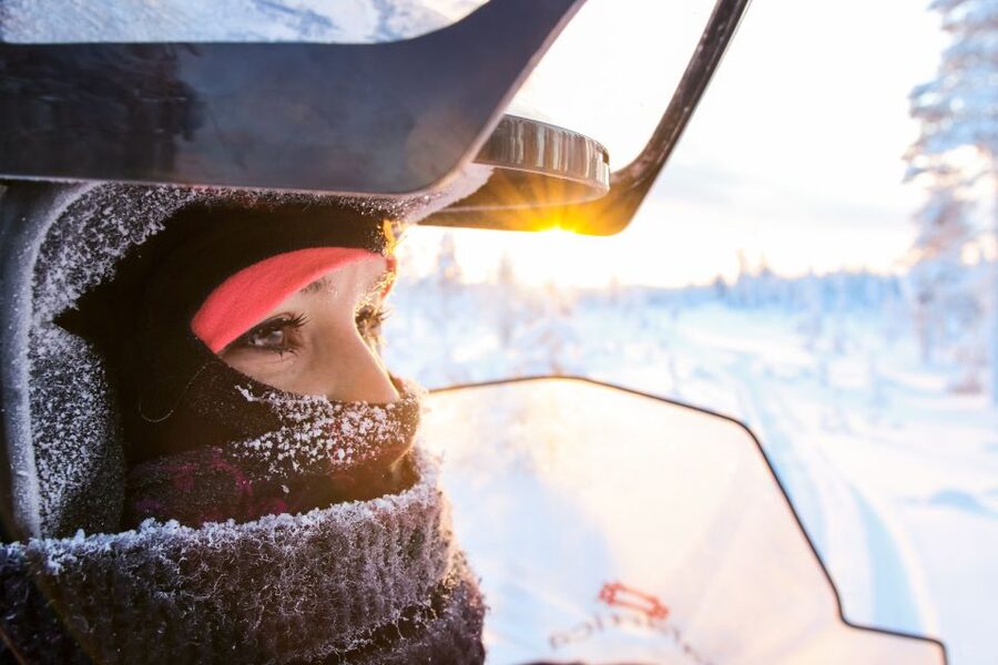 Rovaniemi: 2-Hour Snowmobiling Experience - From Safartica’s office to the snow