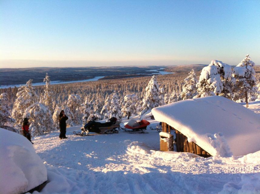Rovaniemi: 3-Hour Snowmobile Safari in Lapland - The safety briefing and first turn at the controls