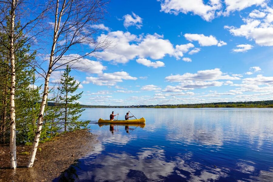 Rovaniemi: All-Day Canoe Adventure - Transport, meeting points, and group size