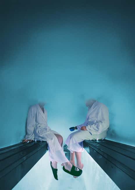 Rovaniemi: Arctic Snow Hotel Tour and Snow Sauna Experience - Lakeside kick sledding and tobogganing