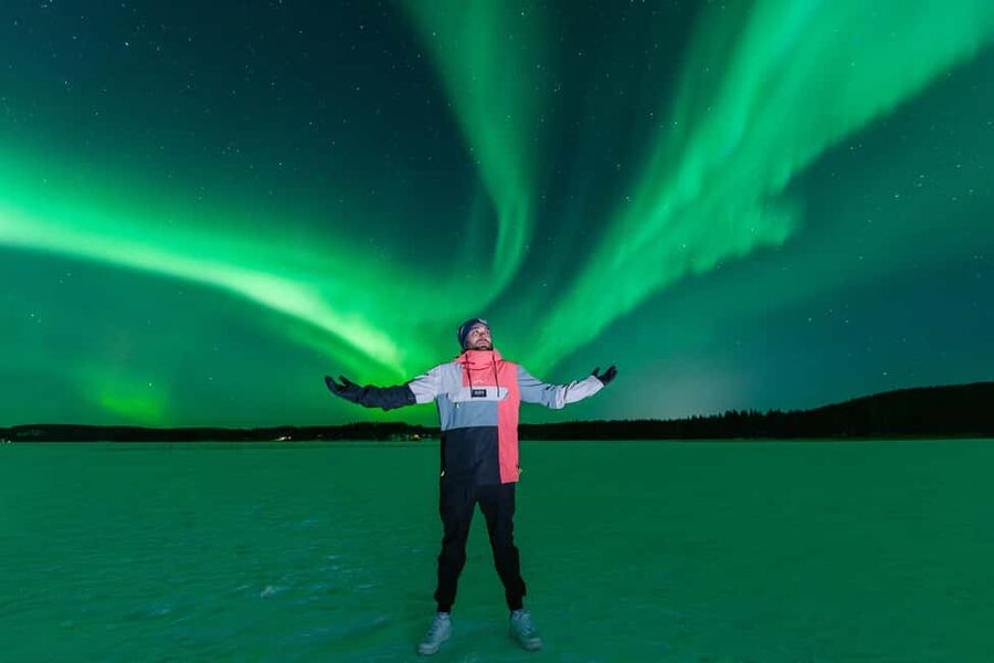 Rovaniemi: Aurora Hunt with Money-Back Guarantee and Photo - Why the Rovaniemi setting works for an aurora hunt