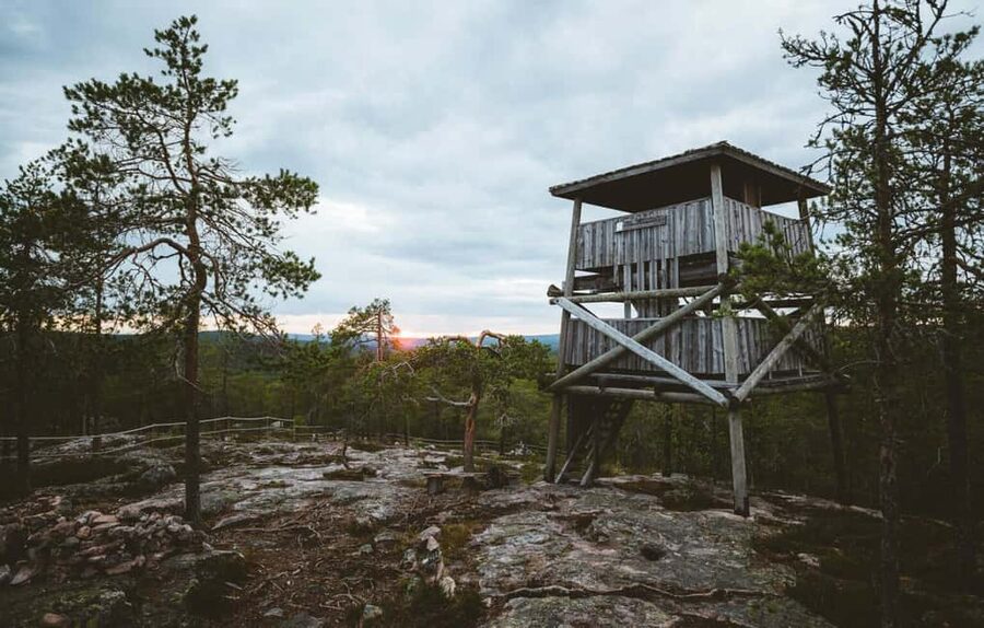 Rovaniemi: Auttiköngäs Waterfalls Hike Tour & Barbeque - Reaching Auttiköngäs from Rovaniemi