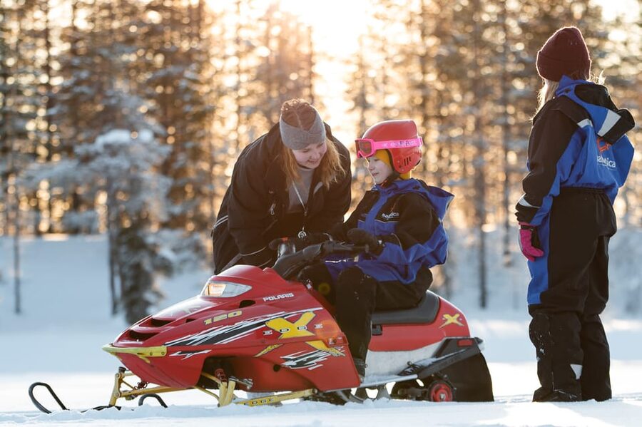 Rovaniemi: Family Snowmobile Trip with Guide and Picnic - What this Rovaniemi snowmobile trip is really like