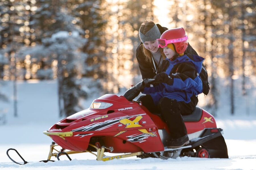 Rovaniemi: Family Snowmobile Trip with Guide and Picnic - The mini-snowmobile session for children