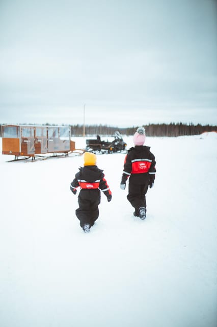 Rovaniemi: Family Snowmobiling Trip - Safety instructions before the forest ride