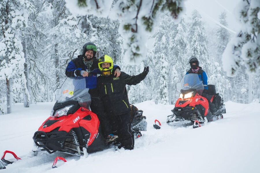 Rovaniemi: Full-Day Snowmobile Safari into the Wilderness - Stops that add context to the ride