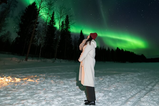 Rovaniemi: Genuine Aurora Hunting with Unlimited Pro Photos - Watching the lights and getting your photos