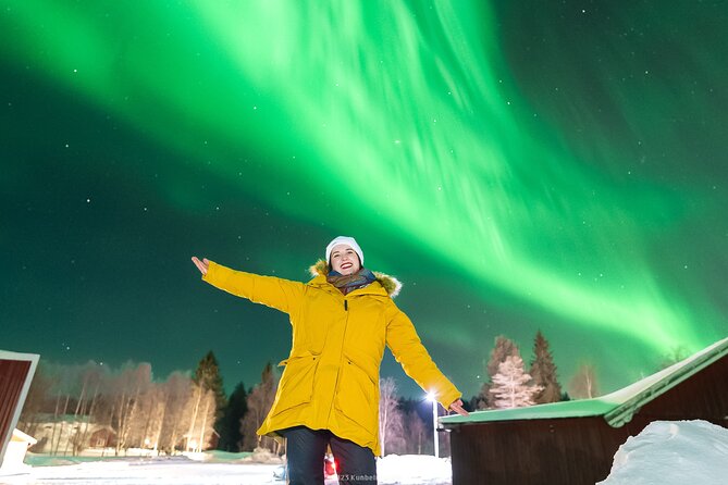 Rovaniemi: Genuine Aurora Hunting with Unlimited Pro Photos - Timing, pickup, and practical planning