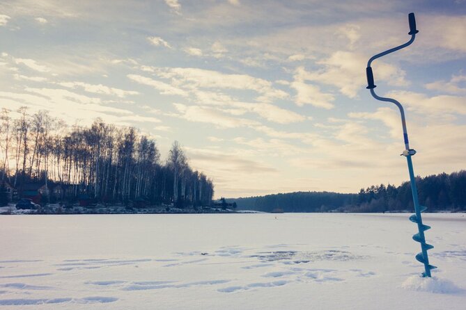 Rovaniemi: Ice Fishing from Private Lakefront Property & BBQ - How the ice fishing fits into four hours